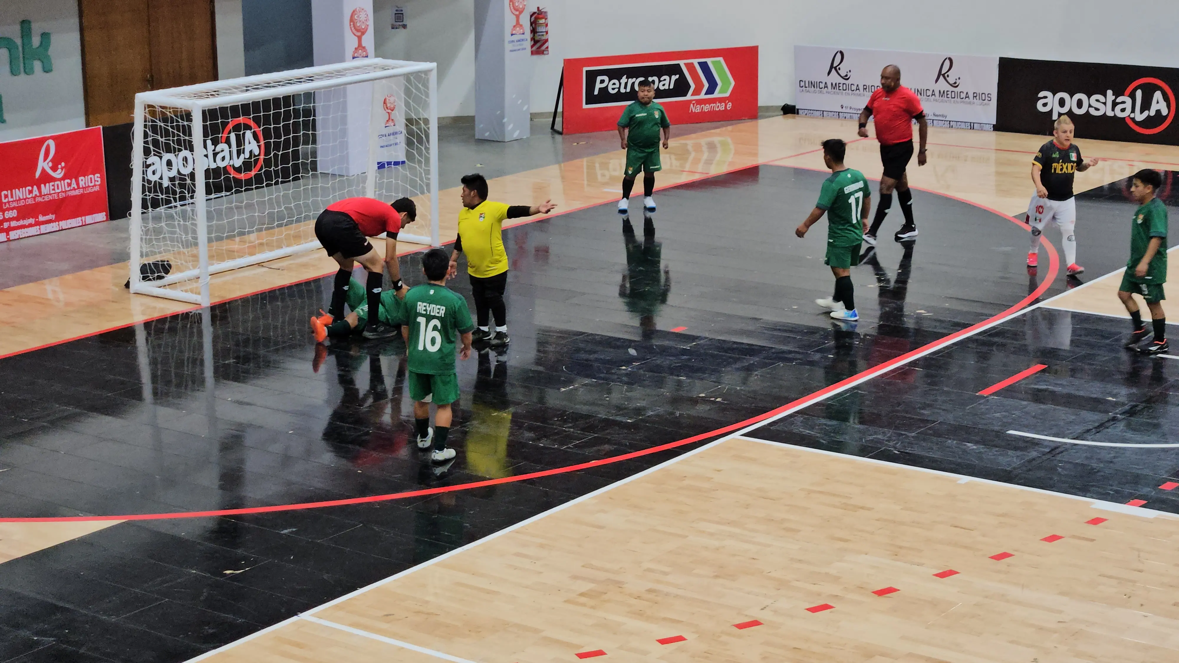 Equipo en el torneo